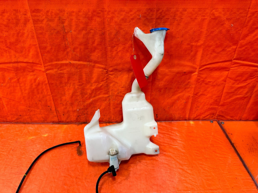 09 14 ACURA TSX   WINDSHIELD WIPER FLUID RESERVOIR TANK W/ MOTORS   OEM #3052