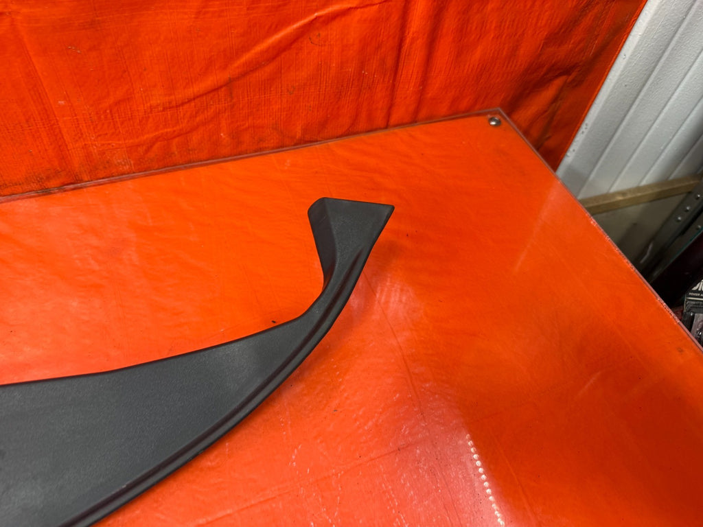 08 15 INFINITI G37 COUPE   INSIDE TRUNK TAIL LIGHT TRIM PLASTIC RIGHT OEM #3284