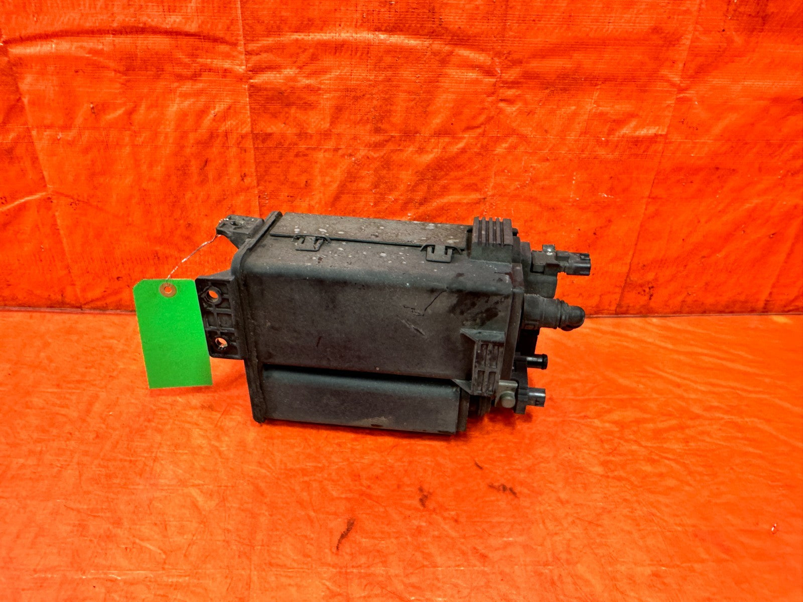 16 20 INFINITI Q50 & Q60 3.0L 300HP   FUEL VAPOR CHARCOAL EVAP TANK CANISTER 3144