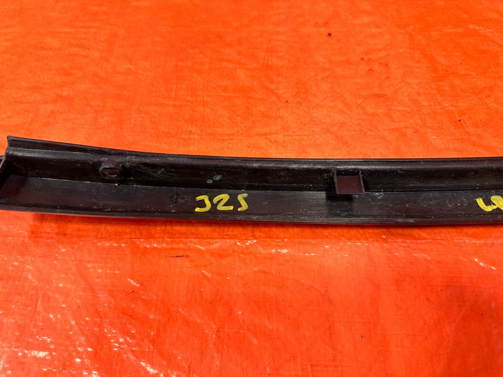 90 91 HONDA CIVIC HATCHBACK   LEFT CENTER PILLAR TRIM    73840 SH0 A10   OEM 3258