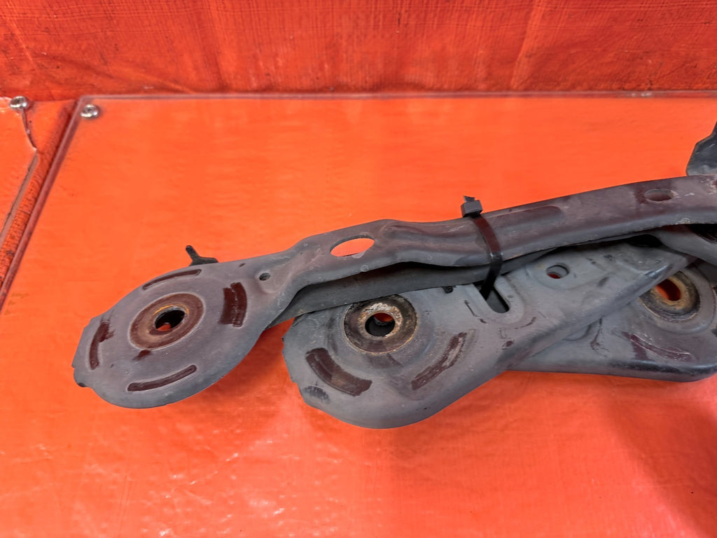 09 14 ACURA TSX   REAR SUB FRAME CROSSMEMBER MOUNTING BRACKETS BRACES OEM #3214
