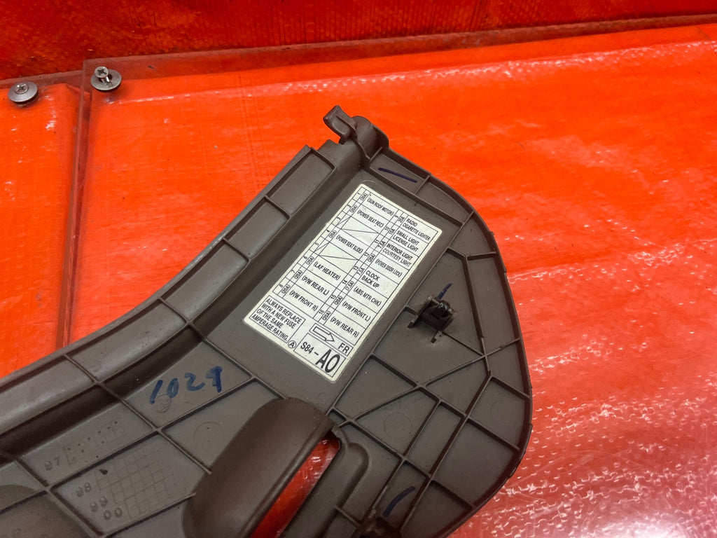 98 02 HONDA ACCORD SEDAN   INTERIOR FUSE DIAGRAM PANEL   RIGHT   TAN   OEM #1679