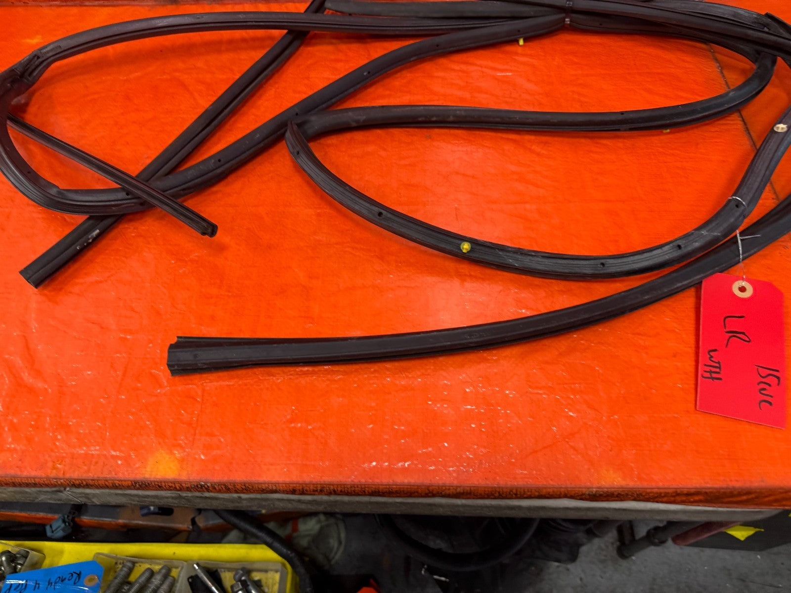 13 15 HONDA CIVIC SEDAN   LEFT REAR DOOR   WEATHER STRIP & RUN CHANNEL   OEM4