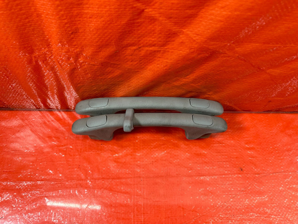 02 05 HONDA CIVIC SI EP3 HATCHBACK   INTERIOR GRAB HANDLE SET LEFT RIGHT OEM 1860