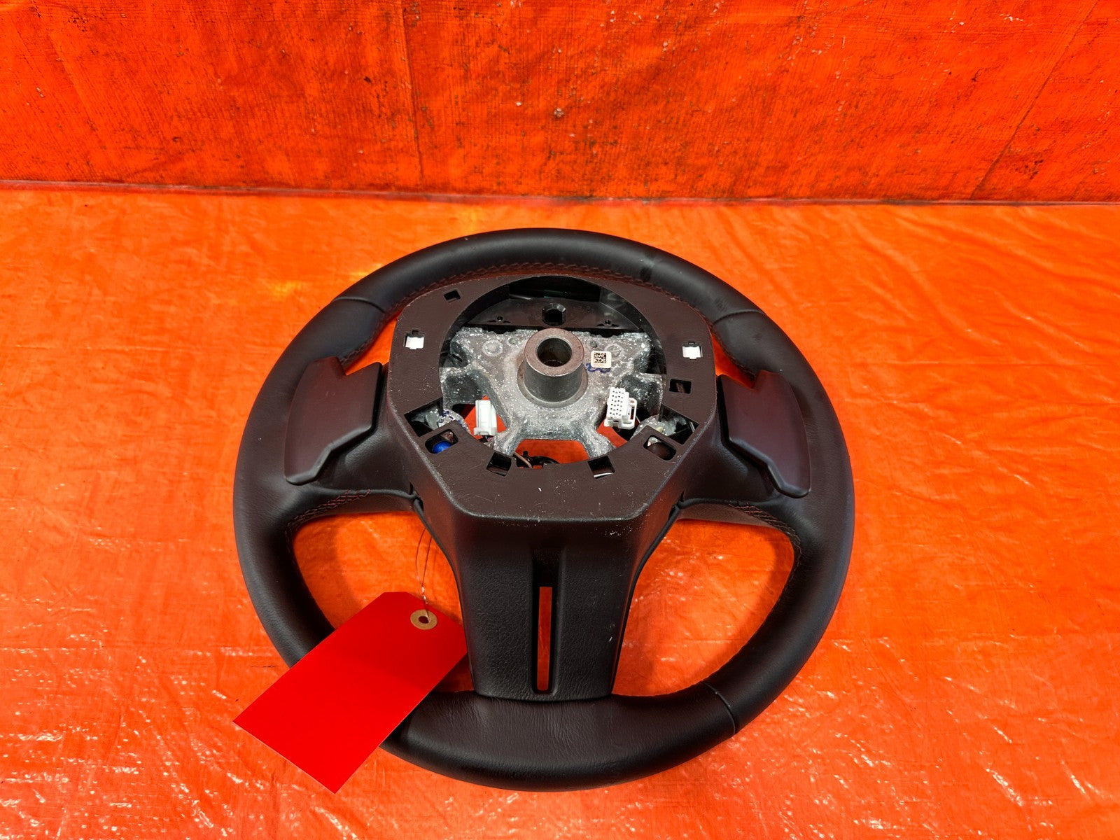 18 24 INFINITI Q50   RED STITCHING   PADDLE SHIFTER   RED SPORT STEERING WHEEL15
