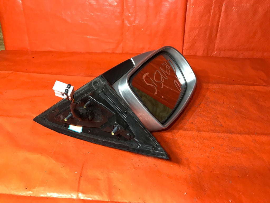 OEM 2012 2013 HYUNDAI GENESIS DRIVER LEFT SIDE VIEW MIRROR   SILVER NON SIGNAL8