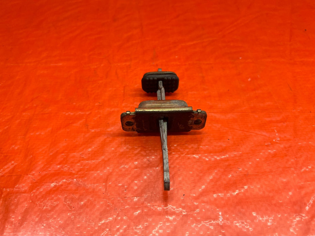 90 96 ACURA INTEGRA 2D   LEFT / RIGHT   DOOR CHECKER HINGE ARM STOPPER OEM 226 110