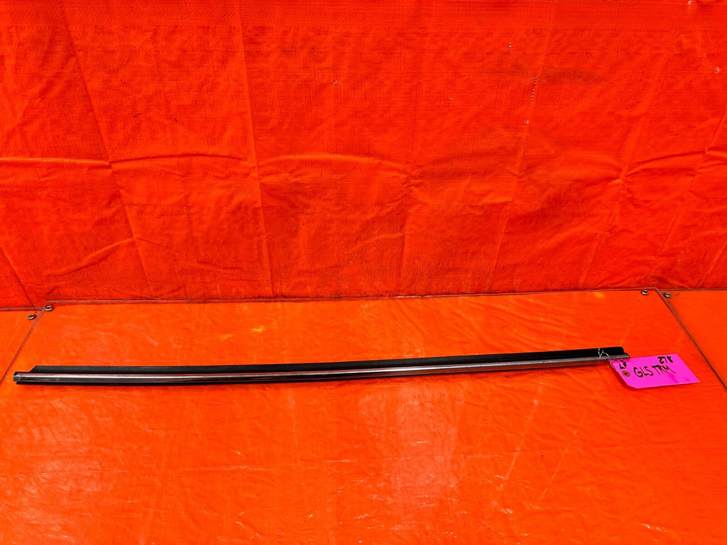08 15 INFINITI G37 COUPE &   DRIVER LEFT EXTERIOR WINDOW GLASS TRIM OEM 2780