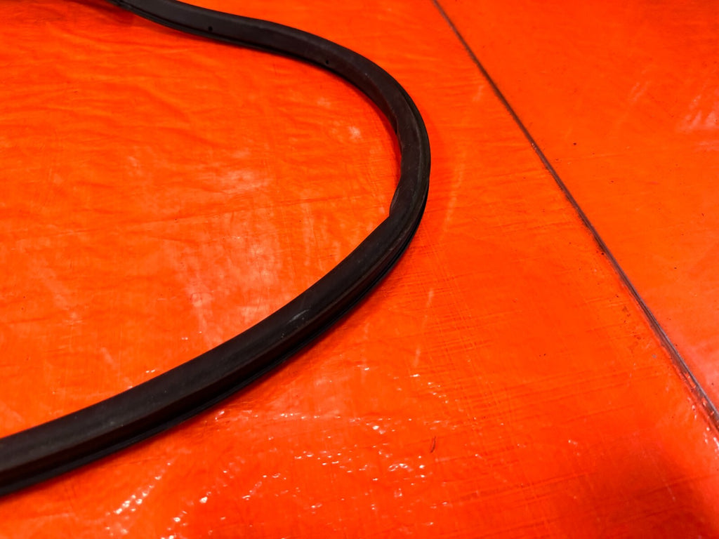 09 14 ACURA TSX   DRIVER LEFT REAR DOOR   WEATHER STRIP TRIM SEAL GASKET OEM 27910