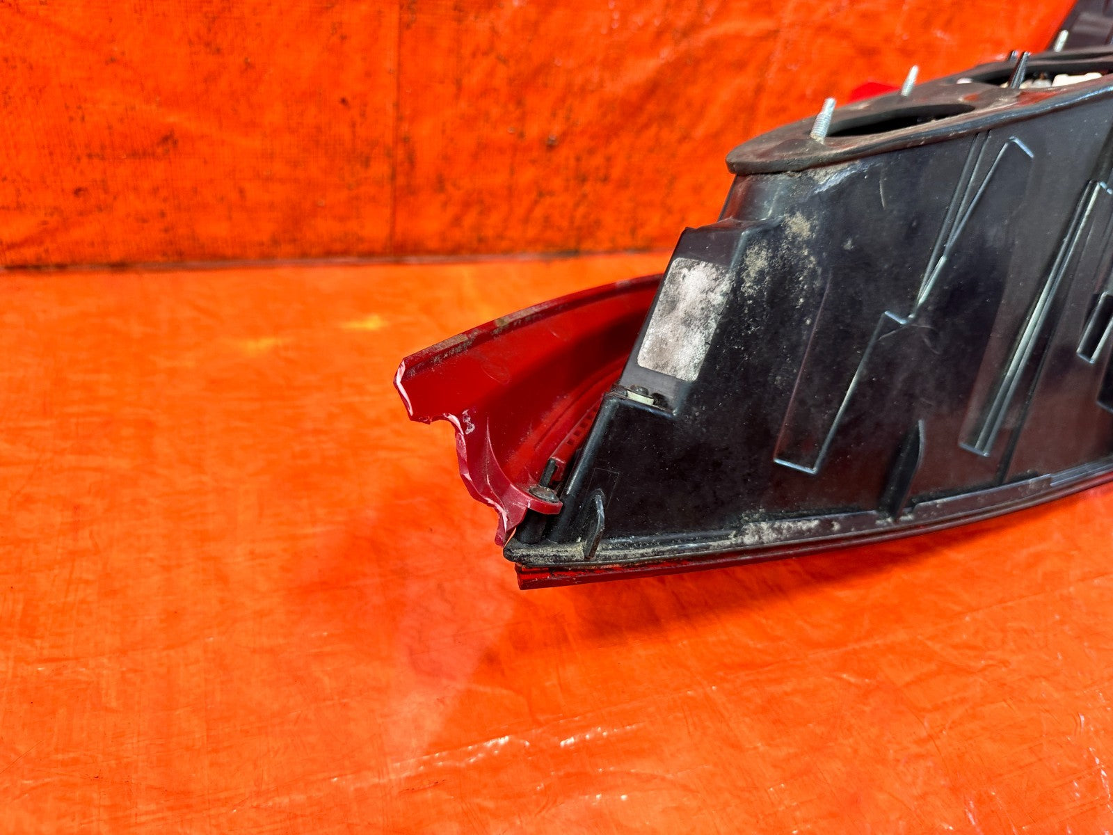 13 16 HYUNDAI GENESIS COUPE   DRIVER LEFT TAIL LIGHT LAMP   OEM FACTORY #CHIP15