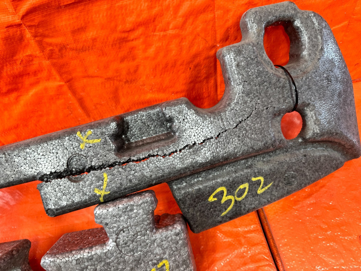 10-16 HYUNDAI GENESIS COUPE - REAR BUMPER FOAM IMPACT ENERGY ABSORBER OEM 3024