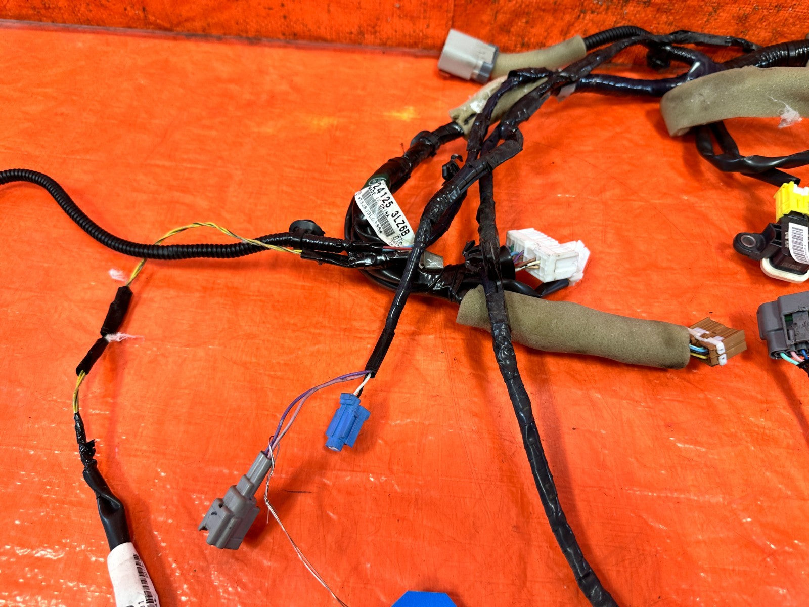 2013 13 INFINITI G37 S CONVERTIBLE   DRIVER LEFT FRONT DOOR WIRE HARNESS OEM 3293