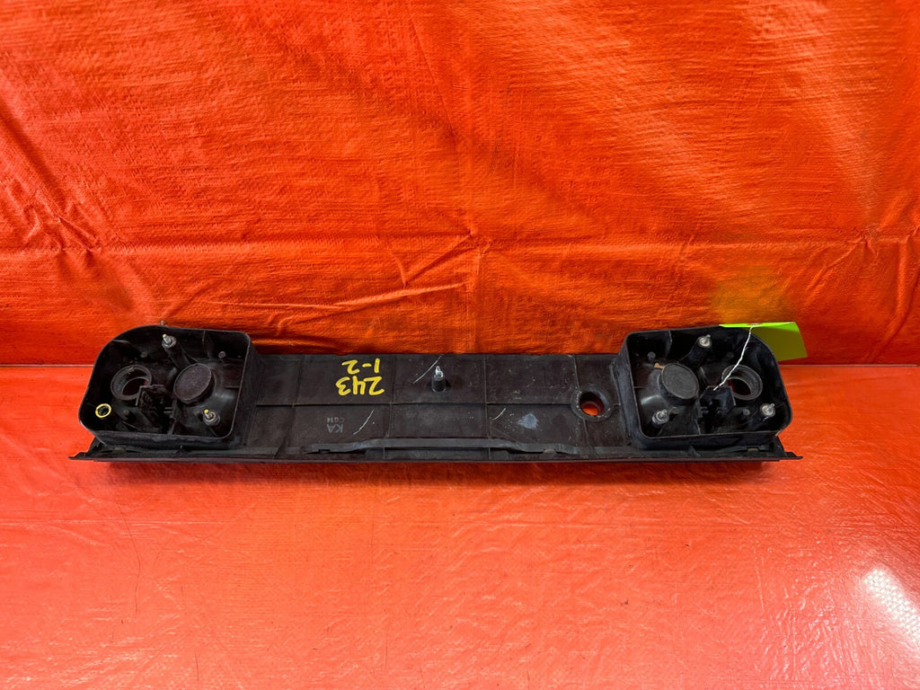 88 89 HONDA CRX   CENTER TAIL LIGHT MIDDLE TAIL LAMP   OEM FACTORY #2436