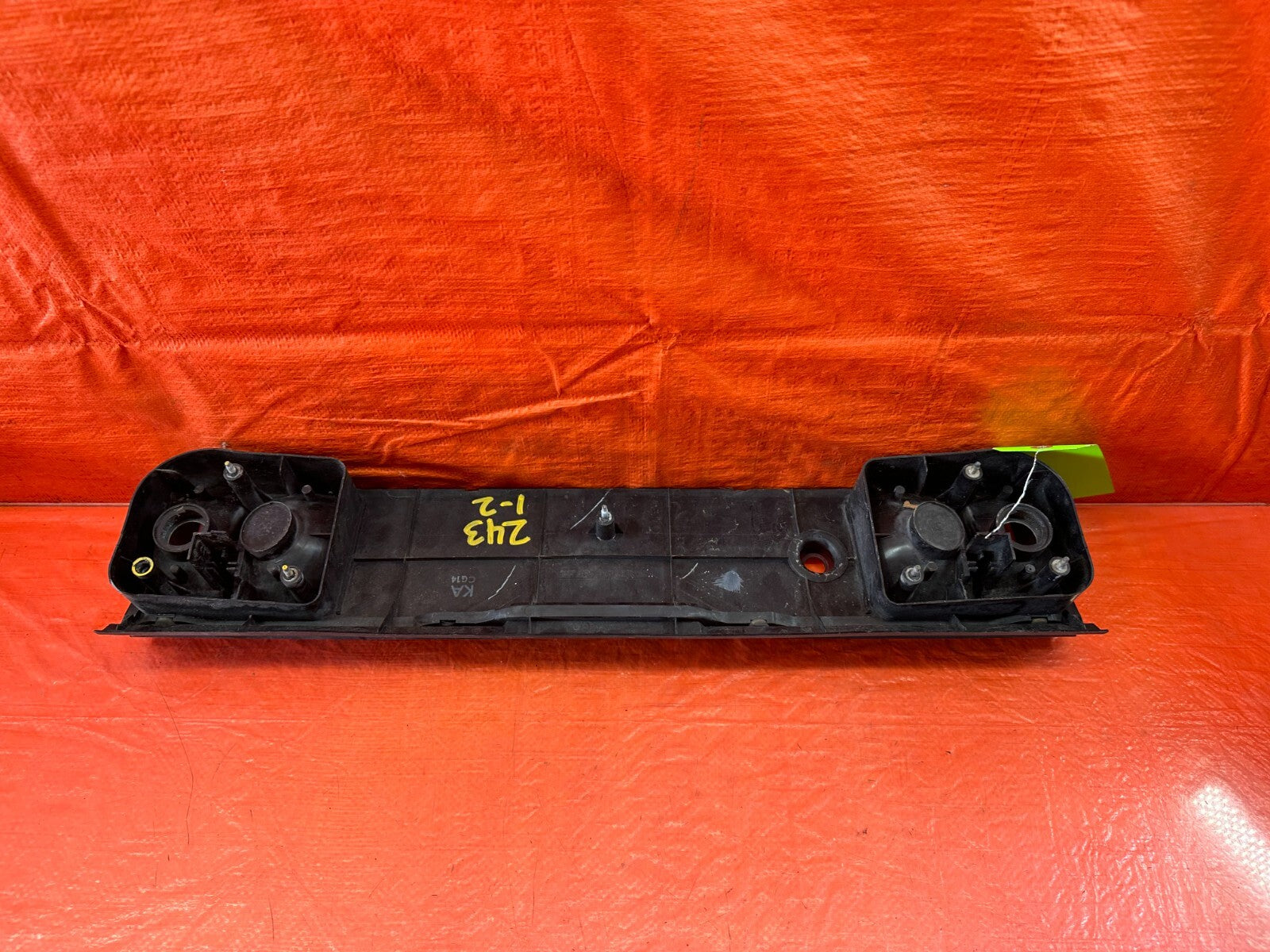 88 89 HONDA CRX   CENTER TAIL LIGHT MIDDLE TAIL LAMP   OEM FACTORY #2436