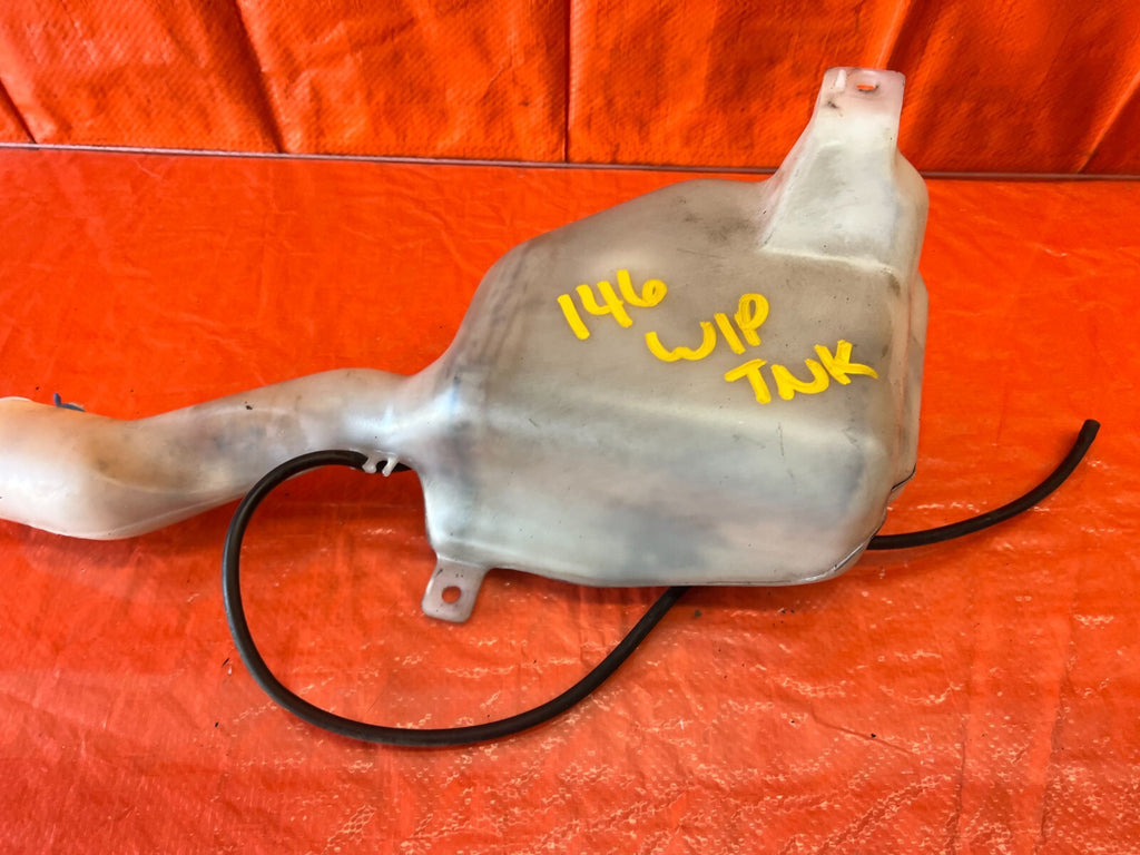 93 96 HONDA DEL SOL   WINDSHIELD WIPER FLUID RESERVOIR TANK W/ MOTORS   OEM #1465
