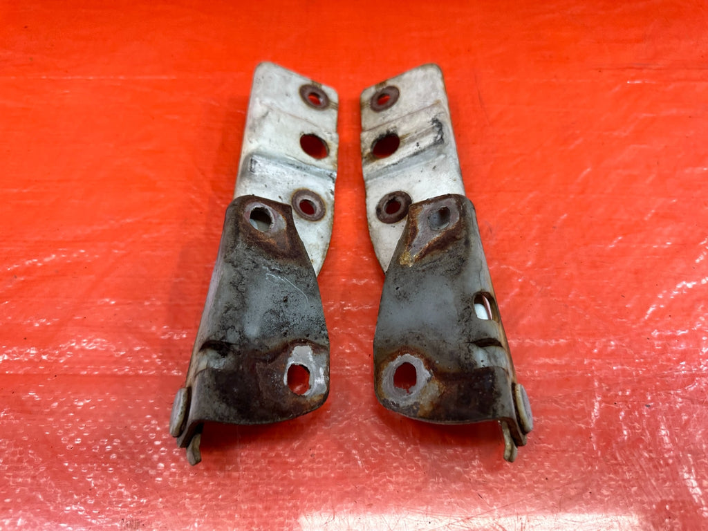 95 98 HONDA ODYSSEY   LEFT & RIGHT HOOD HINGES   OEM FACTORY #1935