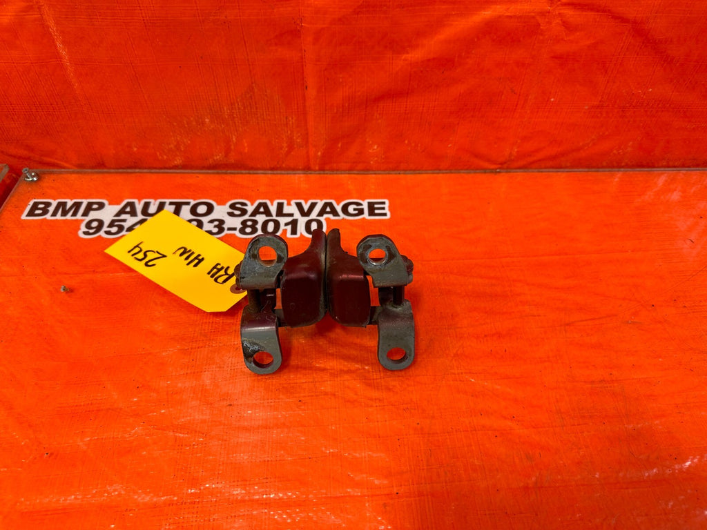 02 06 ACURA RSX   PASSENGER RIGHT FRONT DOOR HINGE SET UPPER LOWER   OEM #2544