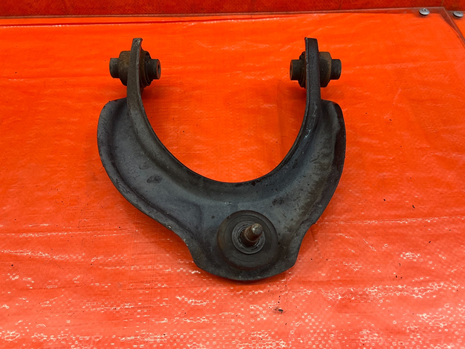 09 14 ACURA TSX   DRIVER LEFT PASSENGER RIGHT FRONT UPPER CONTROL ARMS OEM #1689