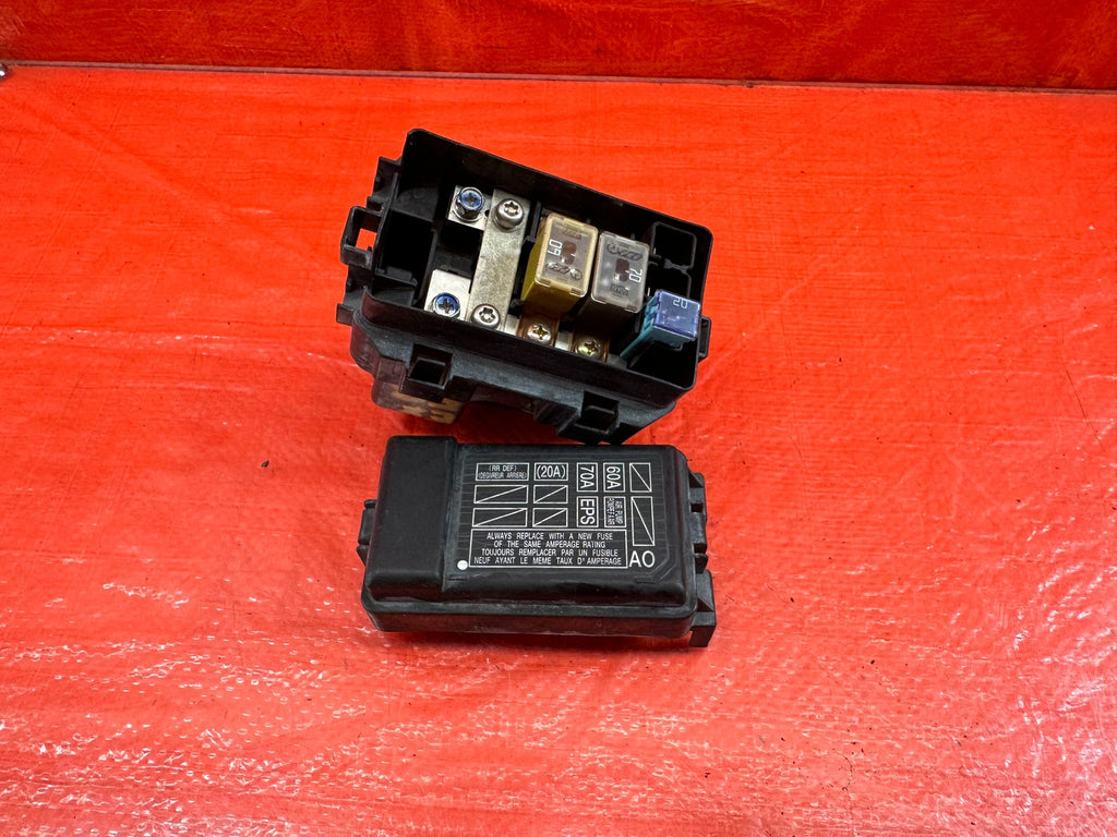 04 05 HONDA S2000   ELECTRICAL POWER STEERING SYSTEM EPS FUSE BOX   OEM #1978