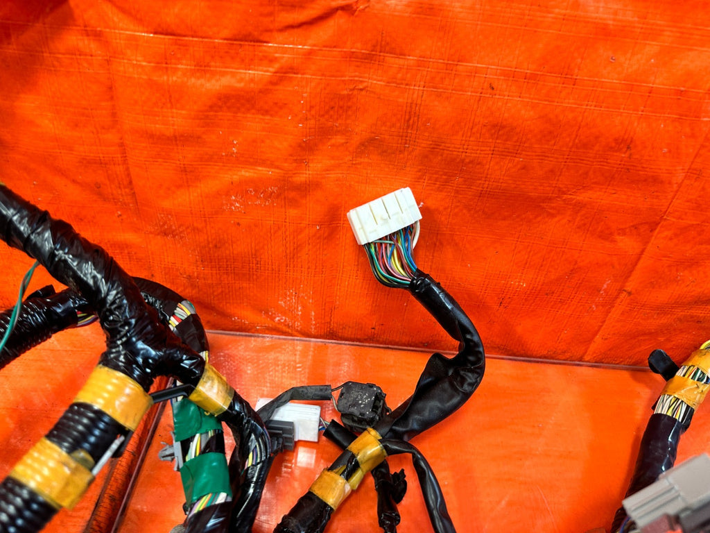 09 11 MAZDA RX8 RX 8   FF61 67 050F   WIRE HARNESS WIRING HARNESS   INTERIOR 30310