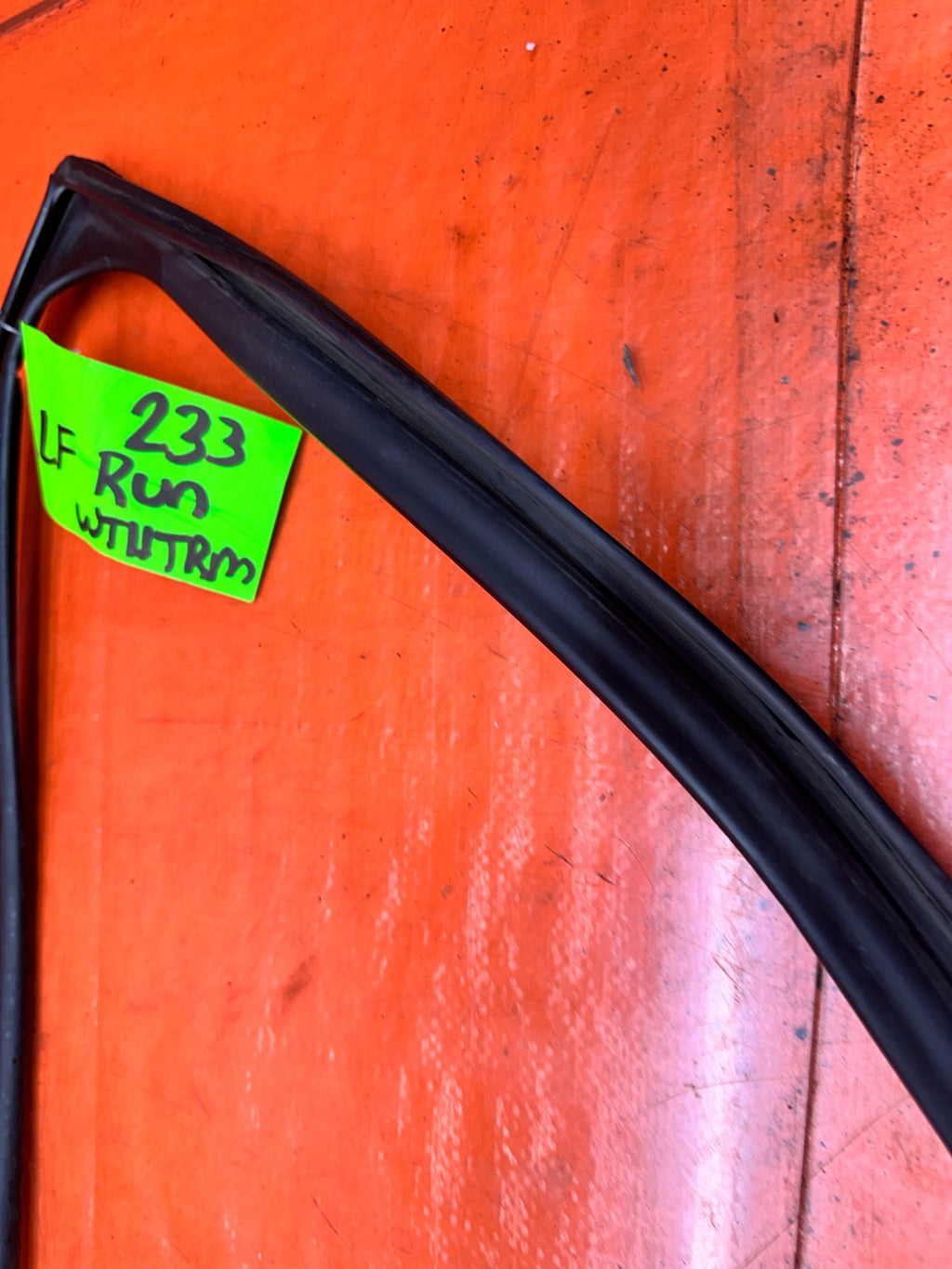 09-14 ACURA TSX 4D SEDAN DRIVER LEFT FRONT DOOR WINDOW GLASS RUN CHANNEL OEM #236
