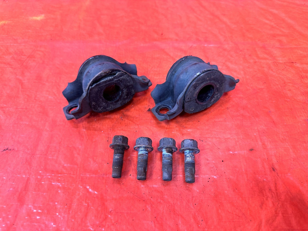 14-20 INFINITI Q50 17-20 Q60 REAR SWAY BAR MOUNTING BRACKET & BUSHING SET - #3131