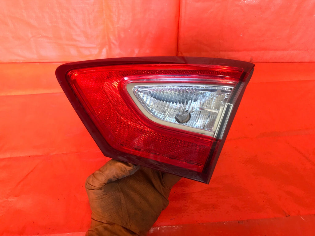 OEM 2014 2015 2016 FORD FUSION PASSENGER RIGHT INNER TRUNK TAIL LIGHT LAMP R RH0