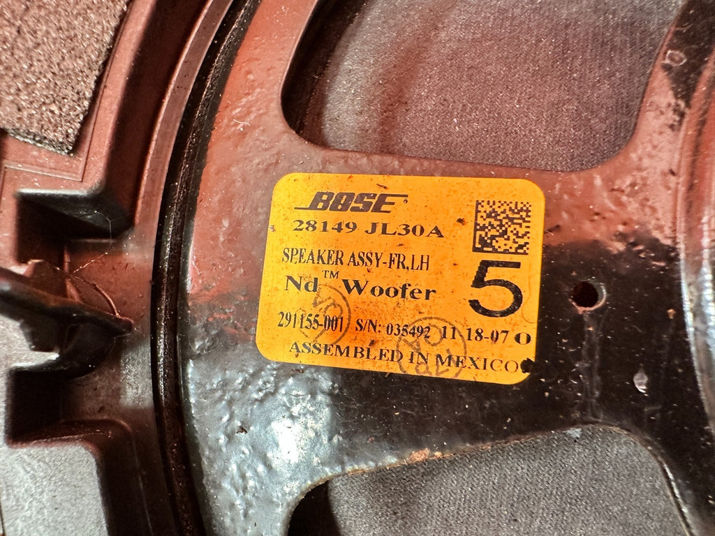 08 15 INFINITI G37 Q60 COUPE  DRIVER LEF T DOOR   BOSE SPEAKER   OEM #3207