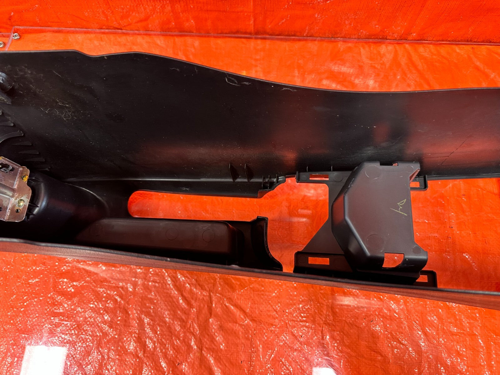 02 06 ACURA RSX   ARM REST CENTER CONSOLE ASSEMBLY   BLACK   OEM #27122