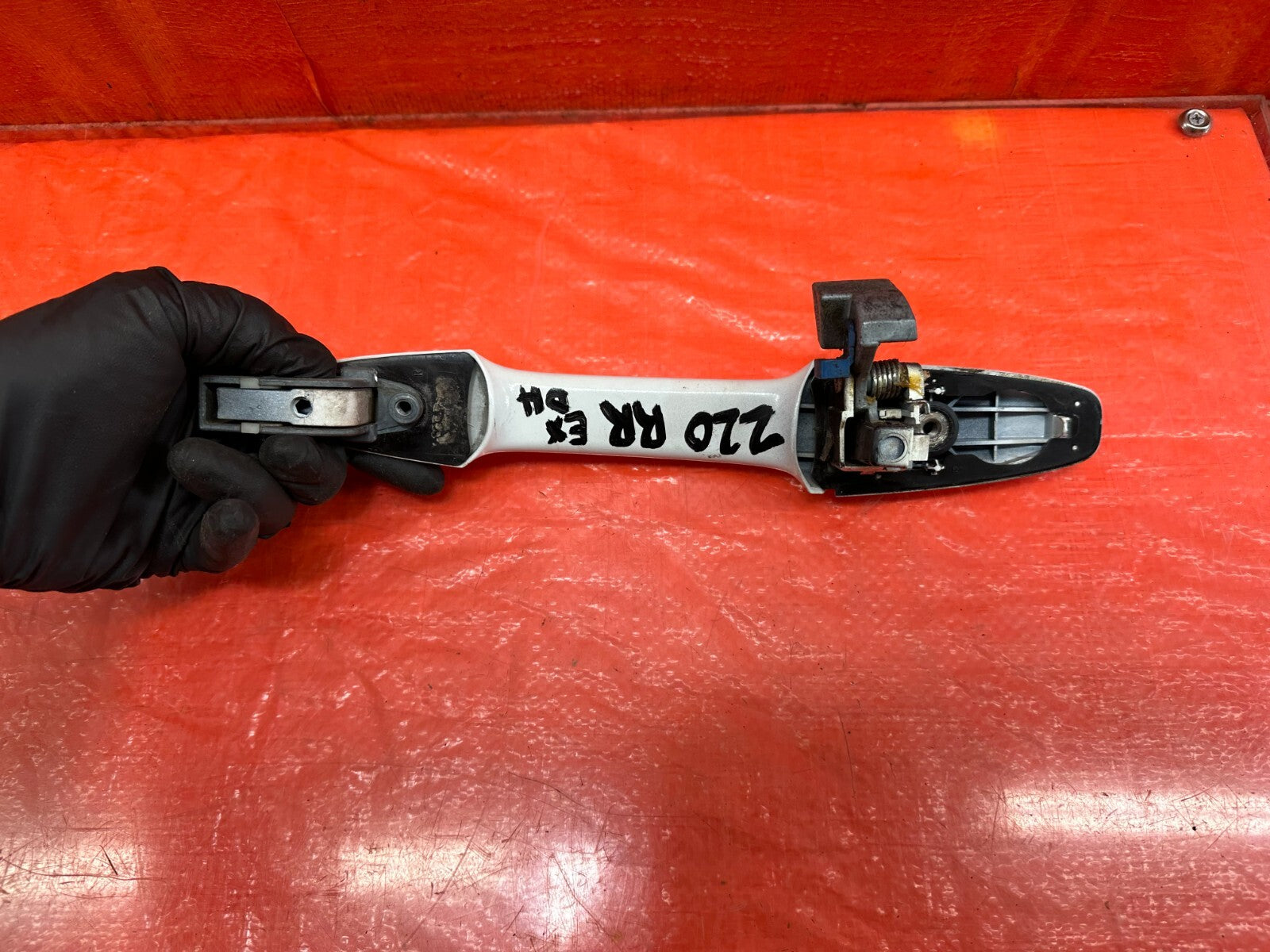 06 11 HONDA CIVIC SEDAN PASSENGER RIGHT REAR EXTERIOR DOOR HANDLE WHITE  #2204