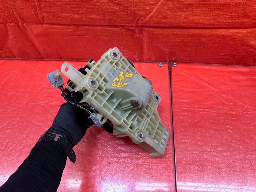 97 01 HONDA PRELUDE BASE   AUTOMATIC TRANSMISSION SHIFTER GEAR SELECTOR OEM #21013