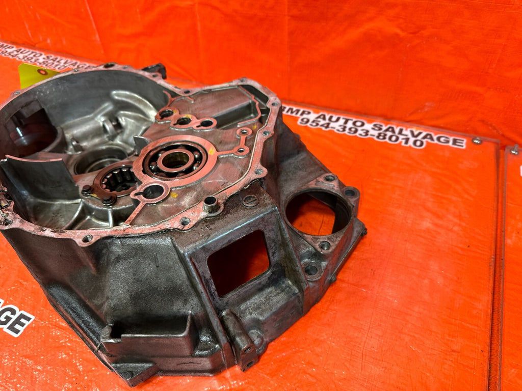 97 01 HONDA CR V CRV   AWD 5 SPEED MANUAL INNER TRANSMISSION CASE HOUSING   OEM3