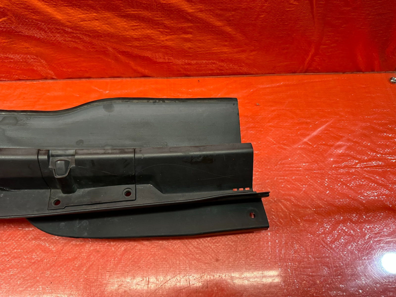 04 05 ACURA TSX   WINDSHIELD WIPER COWL PASSENGER RIGHT SIDE   OEM FACTORY #2054