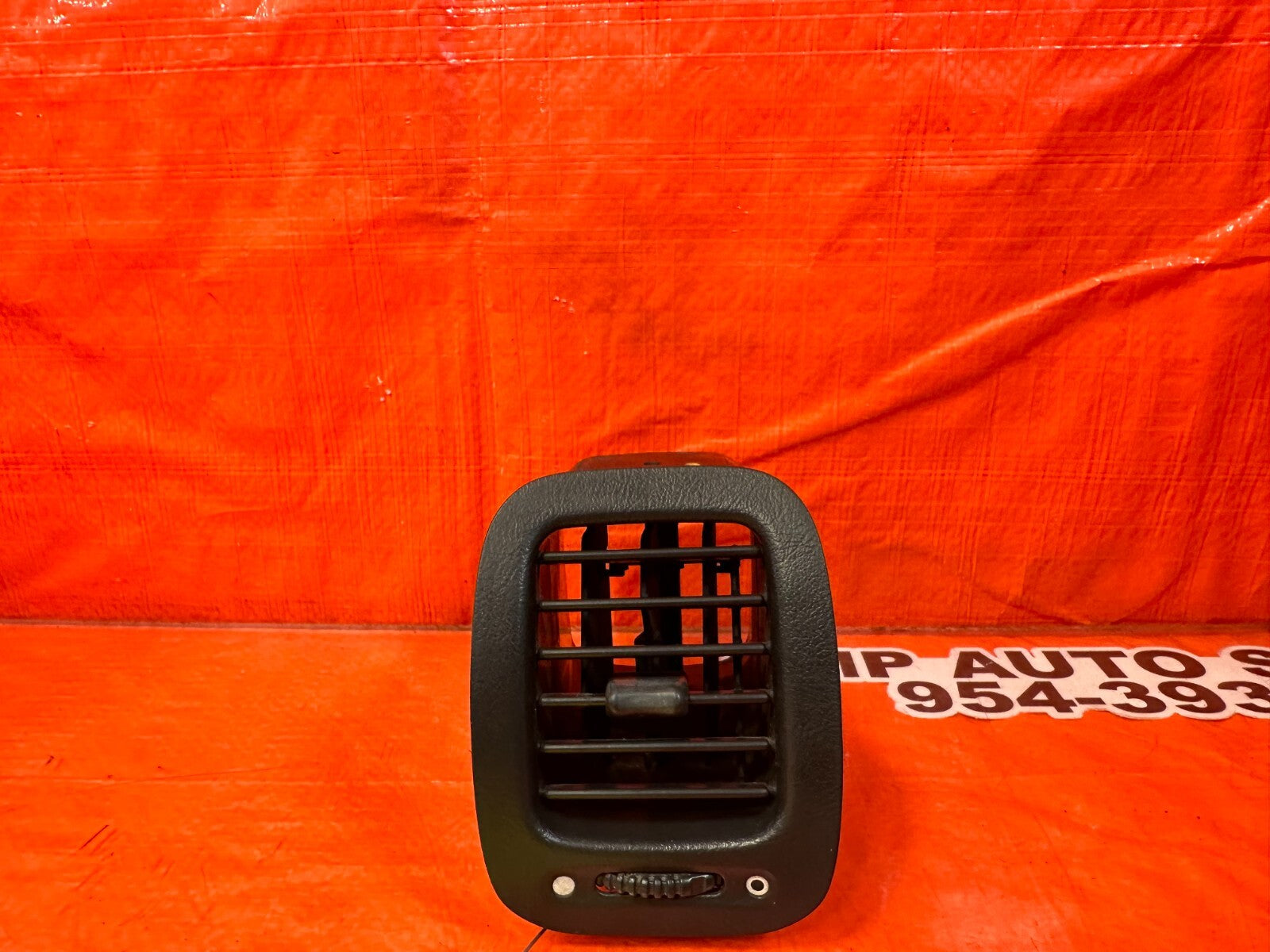 94 01 ACURA INTEGRA   PASSENGER RIGHT AC AIR CONDITIONING VENT R RH   OEM OE 2535