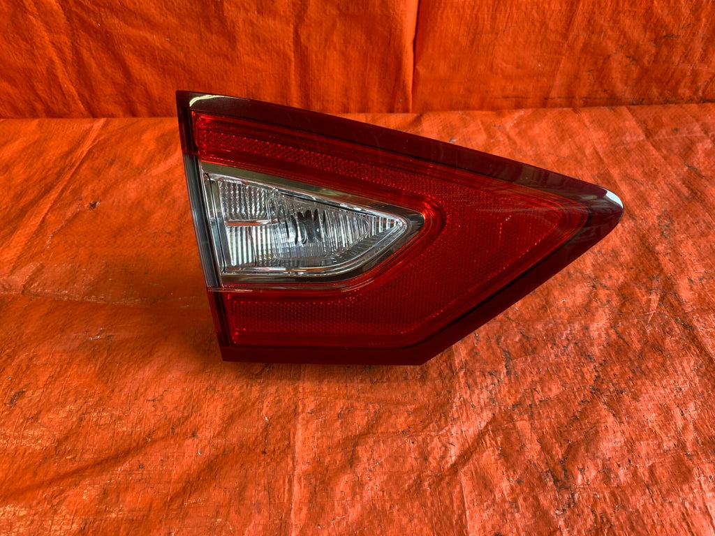 OEM 2014 2015 2016 FORD FUSION DRIVER LEFT INNER TRUNK TAIL LIGHT LAMP R RH 0