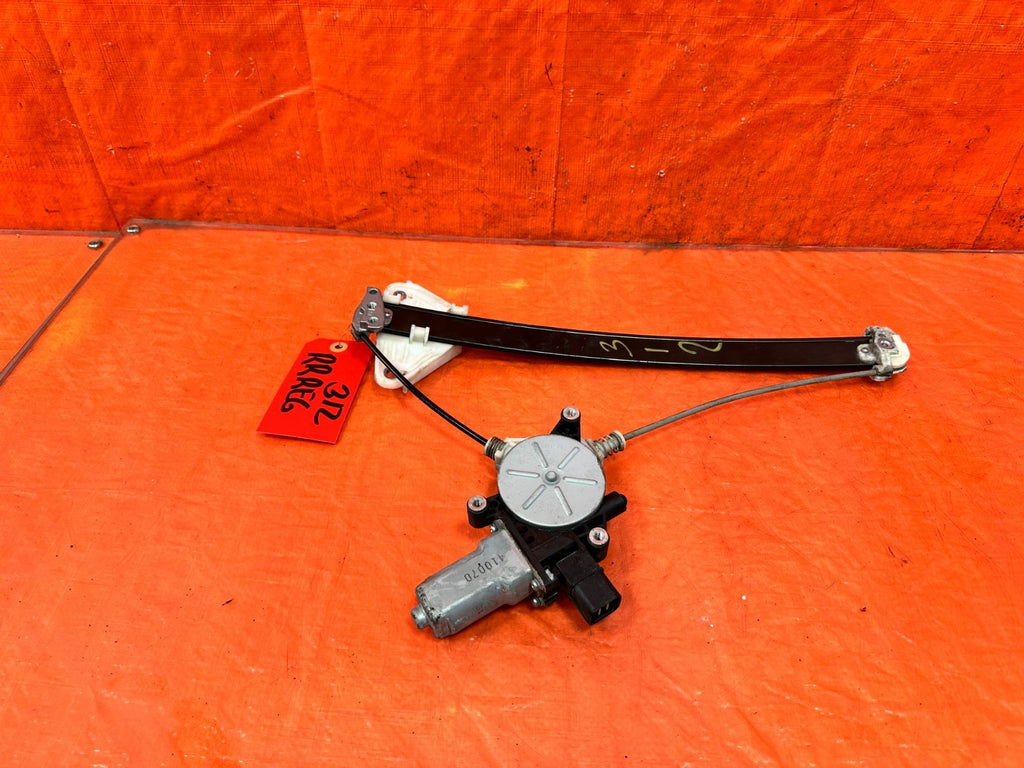 04 08 ACURA TSX   PASSENGER RIGHT REAR   WINDOW REGULATOR W/ MOTOR   OEM #3121