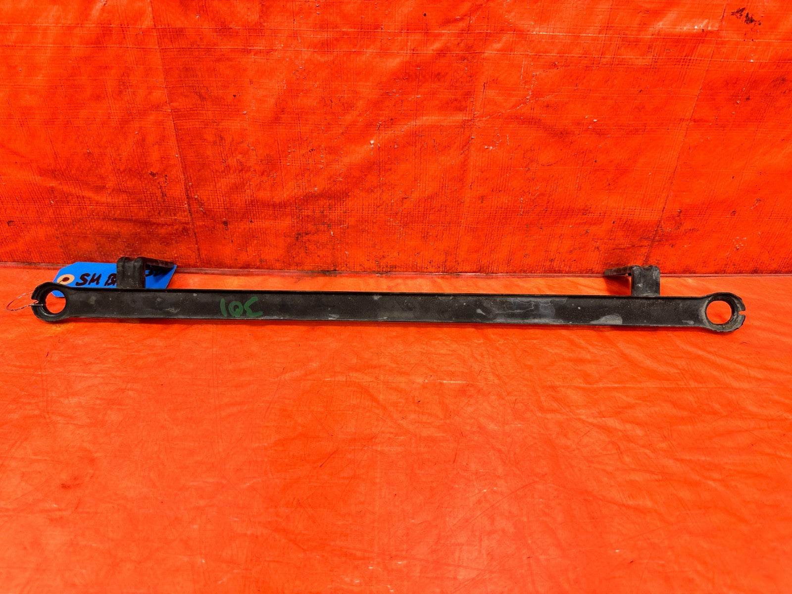 97 01 HONDA CR V CRV   HVAC AC CONDENSER MOUNTING BRACKET SET BRACKETS OEM #3014