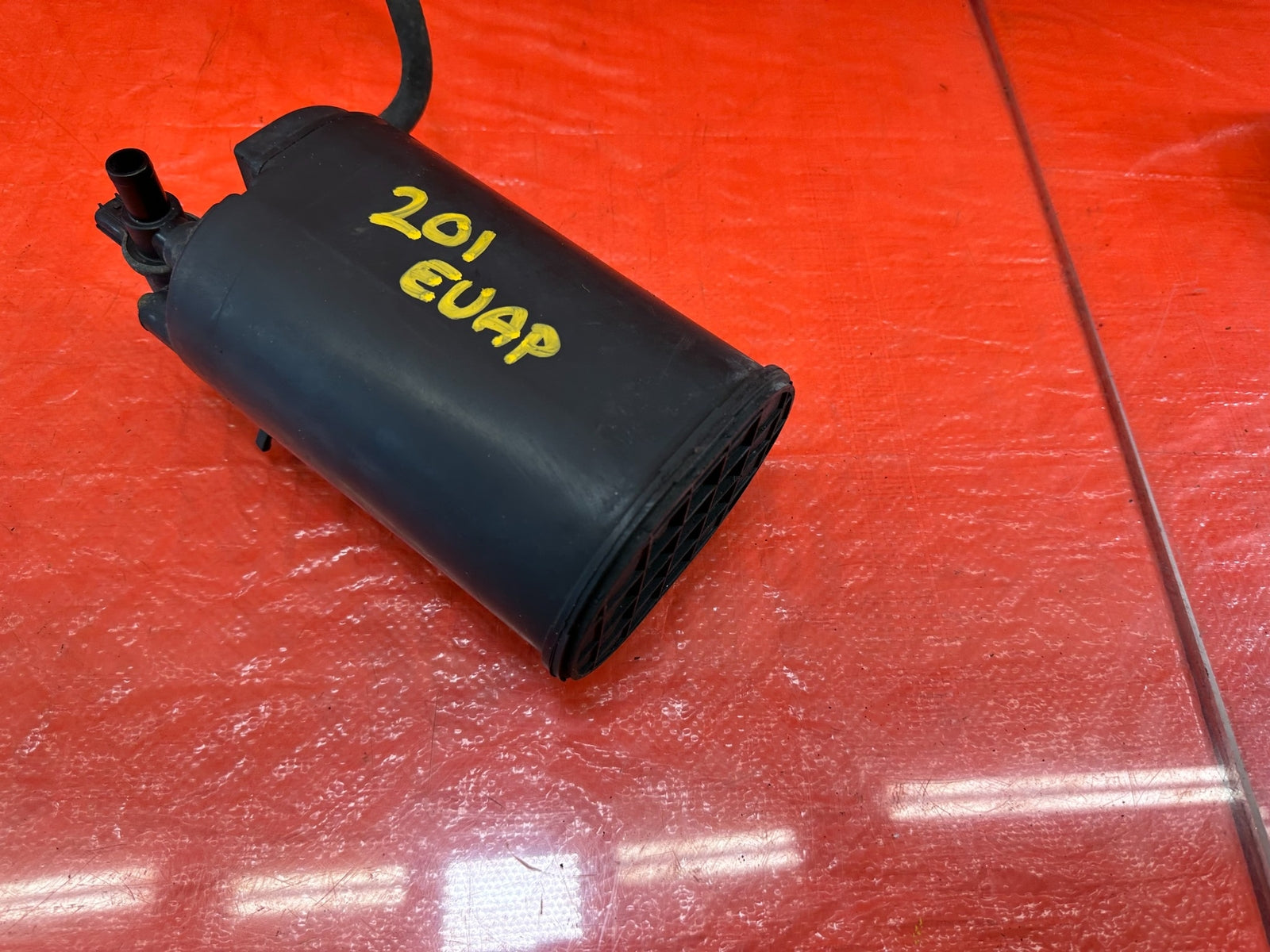 98 00 HONDA CIVIC DX HATCHBACK FUEL VAPOR CHARCOAL EVAP TANK CANISTER   OEM #2014