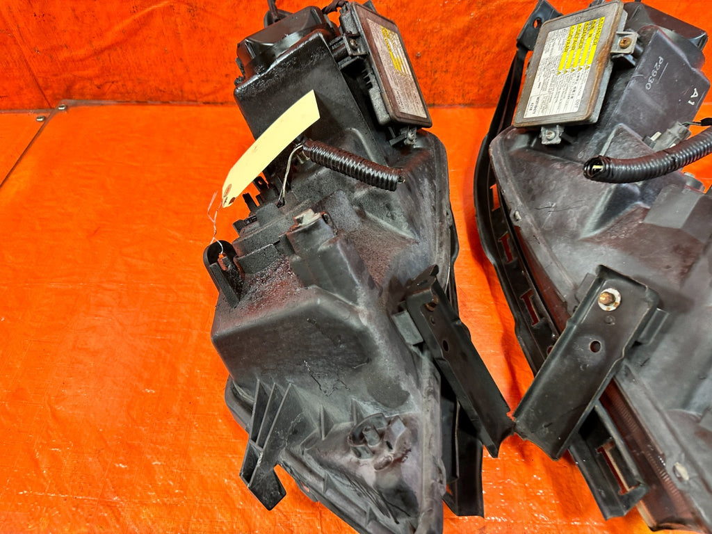 04 05 ACURA TSX LEFT & RIGHT HEADLIGHTS HEADLAMPS W/ BALLASTS  PIG TAILS OEM 32220