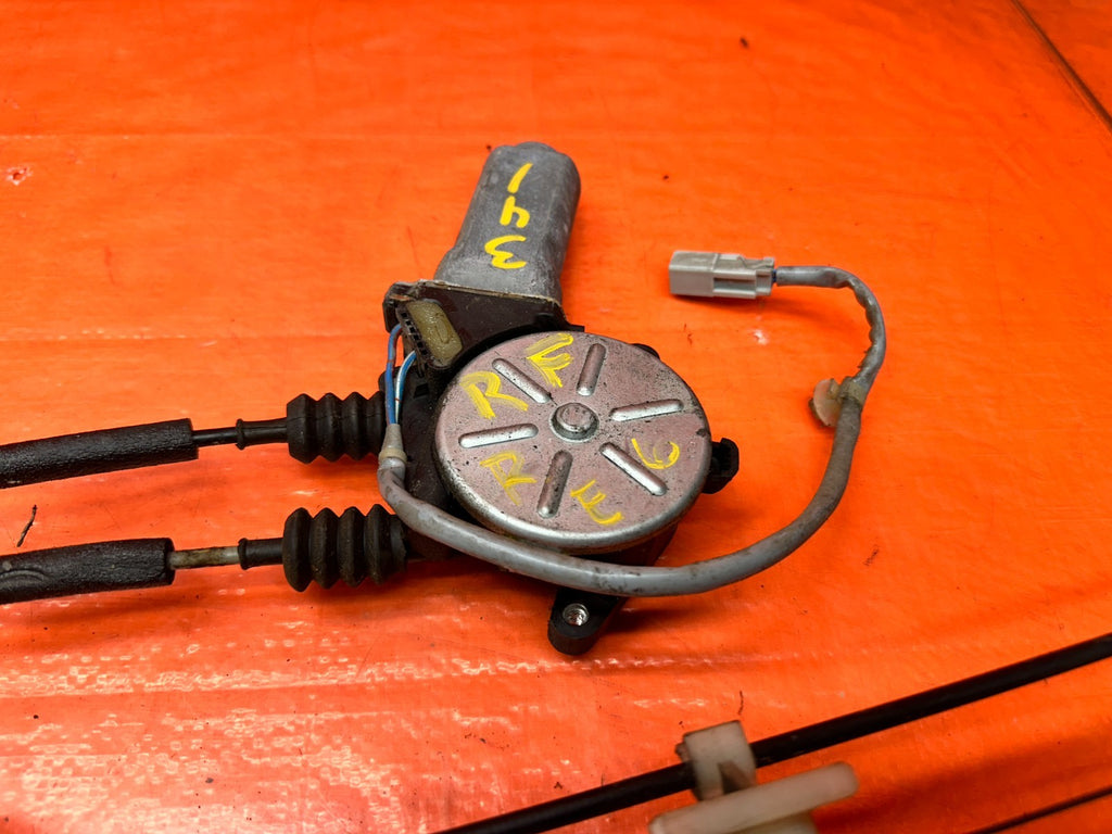 94-01 ACURA INTEGRA 4D RIGHT FRONT PASSENGER WINDOW REGULATOR MOTOR OEM #34118
