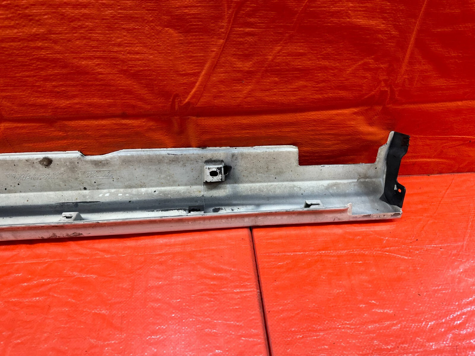 02 04 ACURA RSX   SIDE SKIRT ROCKER MOLDING TRIM   RIGHT SIDE   OEM FACTORY #21212