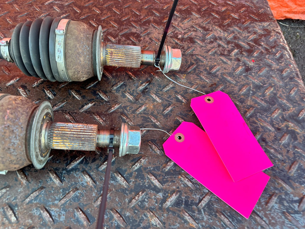 08 15 INFINITI G37 & Q60   LEFT & RIGHT   MANUAL STICK SHIFT AXLES   OEM #2781