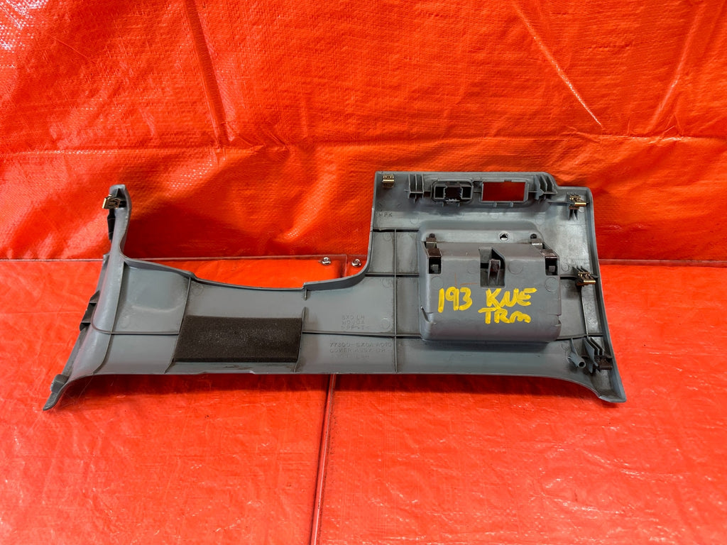 95 97 HONDA ODYSSEY   KNEE TRIM UNDER STEERING COLUMN LOWER COVER   OEM #19310