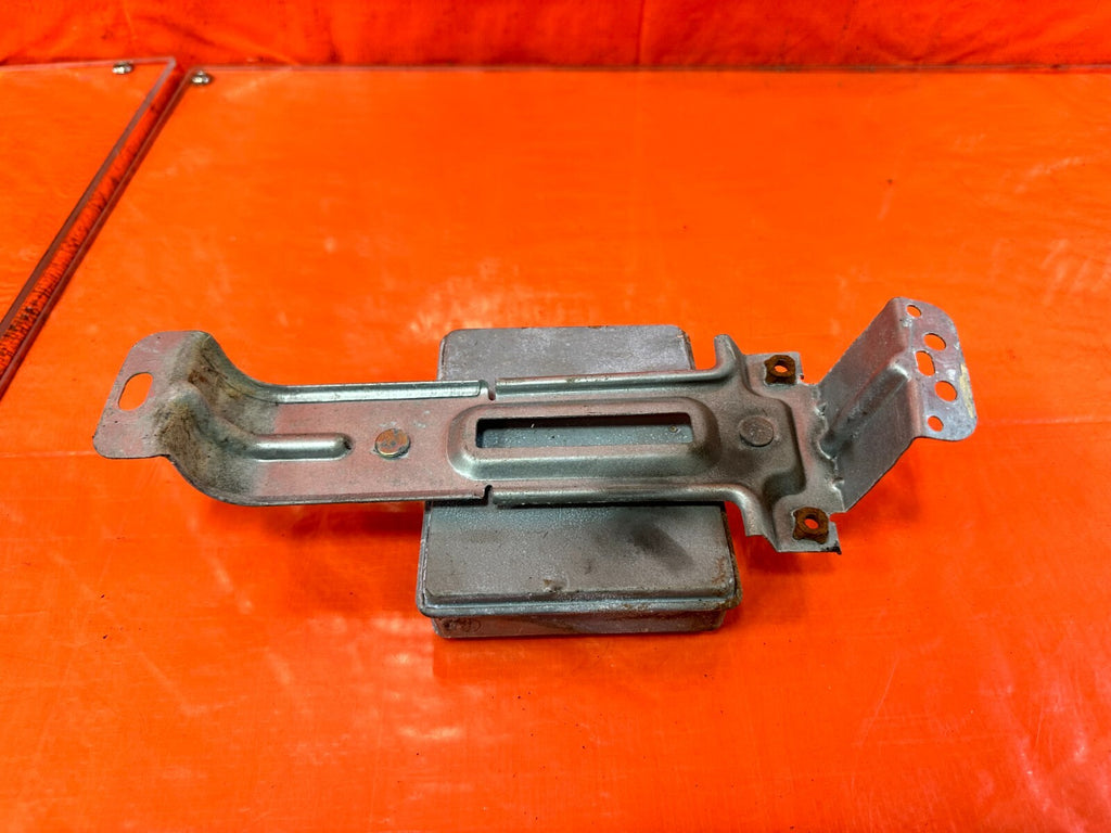 94 01 ACURA INTEGRA   GSR    CRUISE CONTROL COMPUTER MODULE BRAIN   OEM 2748