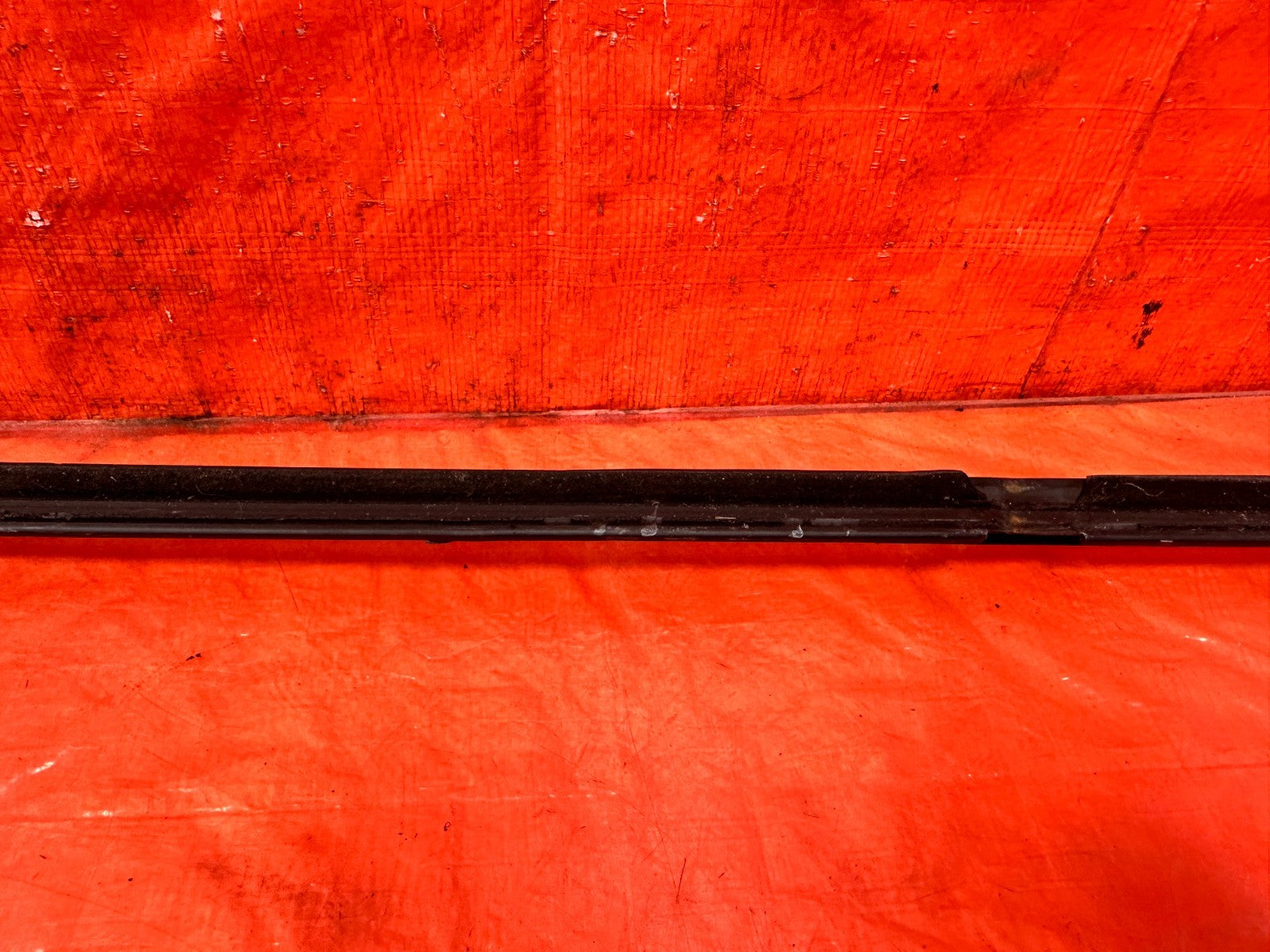 04 08 ACURA TSX   RIGHT REAR EXTERIOR WINDOW GLASS TRIM   OEM FACTORY #3047