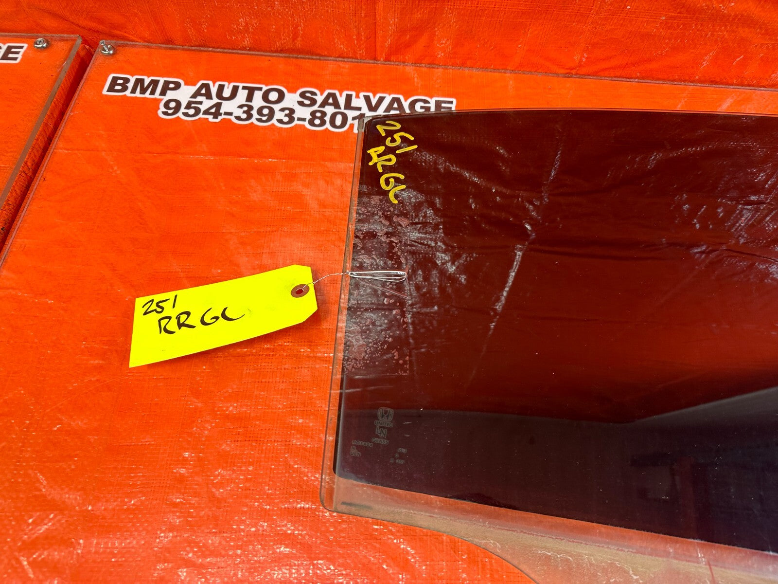 08 12 HONDA ACCORD SEDAN   PASSENGER RIGHT REAR DOOR GLASS WINDOW   OEM #2515