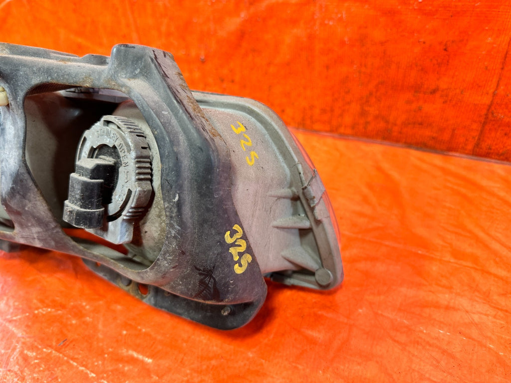90 91 HONDA CIVIC HATCHBACK   DRIVER LEFT HEADLIGHT HEADLAMP   OEM 3255