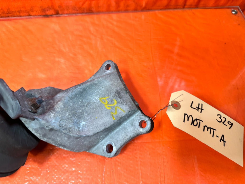 08 15 INFINITI G37 Q60 RWD ONLY DRIVER LEFT ALUMINUM ENGINE BRACKET & MOUNT 3293