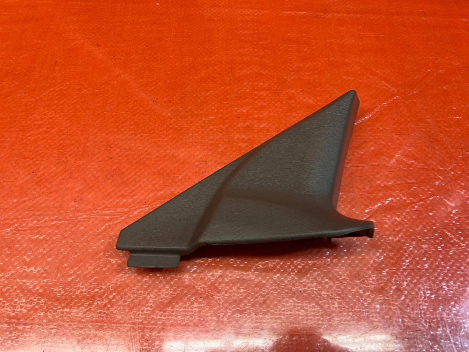 99 02 HONDA ACCORD EX SEDAN   INTERIOR MIRROR TRIM COVER PLASTIC   RIGHT   TAN4