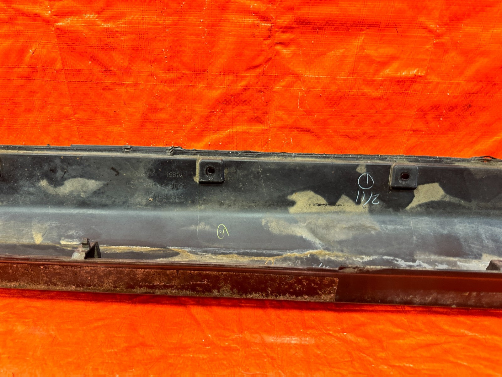 2005 05 INFINITI G35 COUPE   SIDE SKIRT ROCKER MOLDING TRIM   LEFT SIDE OEM 29812